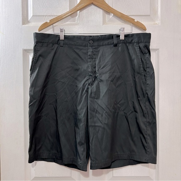 NIKE Golf Men's Shorts Tour Performance Dri-Fit Athletic Sporty Black Size 38 - Picture 1 of 9